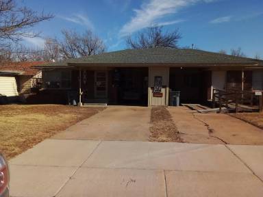 Main picture of 2005 NW 27th St