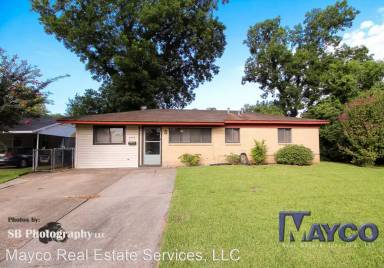 Main picture of 4216 Parkway Dr