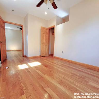 Main picture of 28 Spaulding St