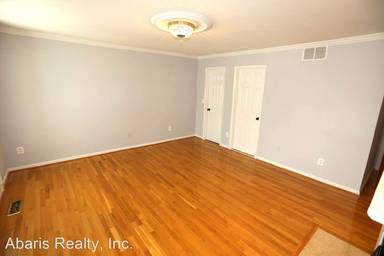 Main picture of 7126 Swansong Way