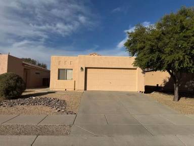 Main picture of 1892 W Alder Grove Dr