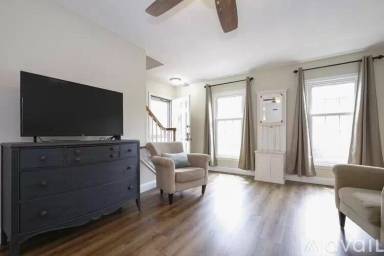 Main picture of 115 Jamestown Dr