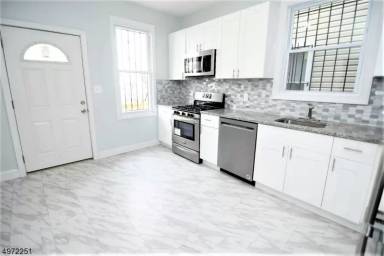 Main picture of 65 Brookdale Ave