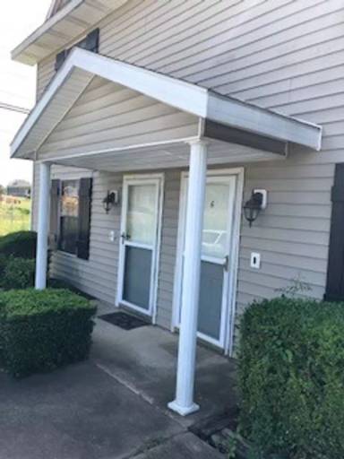 Main picture of 101 Oak St