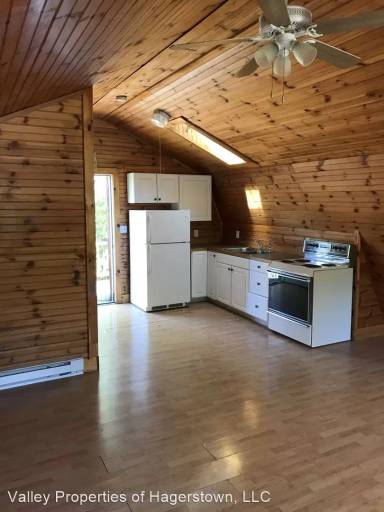 Main picture of 227 N Pennsylvania Ave