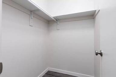 Main picture of 580 Mesa Blvd