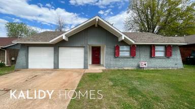 Main picture of 608 Howard Ct