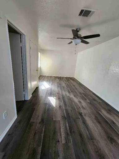 Main picture of 44024 25th St W