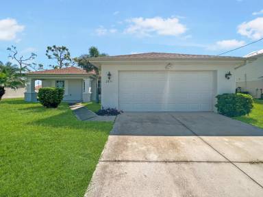 Main picture of 2831 NW 23rd Ave