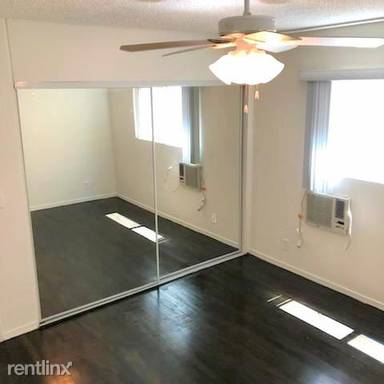 Main picture of 2352 Glendale Blvd