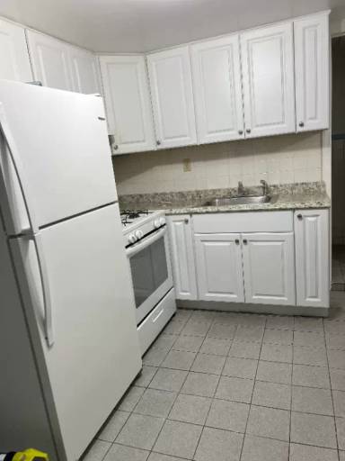 Main picture of 227 1/2 Ely Ave