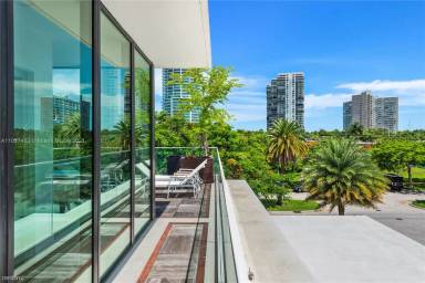 Main picture of 2140 S Miami Ave