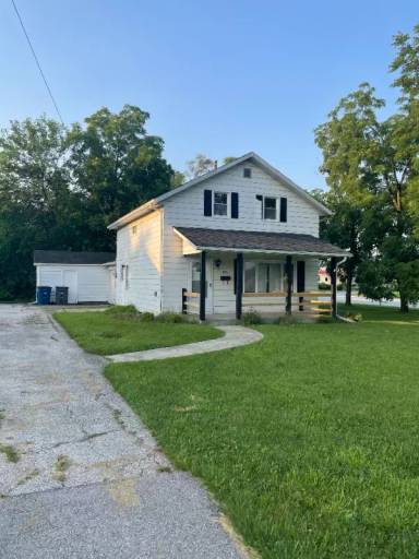 Main picture of 576 W 8th St