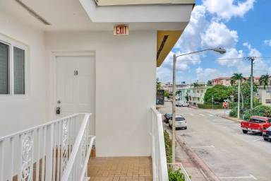 Main picture of 525 79th St