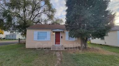 Main picture of 1328 E Longfellow Ave