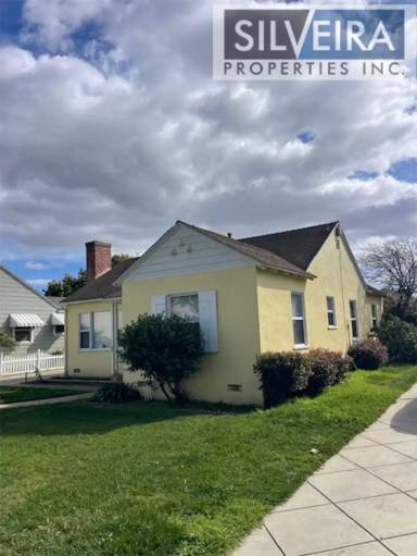 Main picture of 120 W Hermosa St