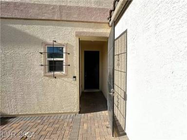 Main picture of 594 Crying Bird Ave