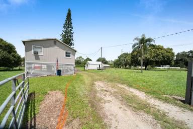 Main picture of 2950 Packinghouse Rd