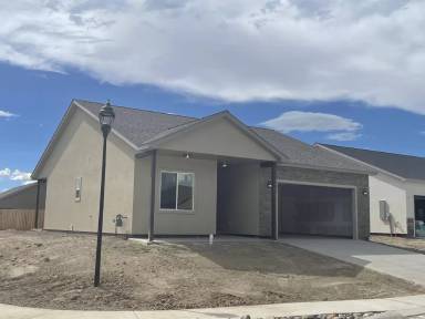 Main picture of 1411 Blue Creek Ave