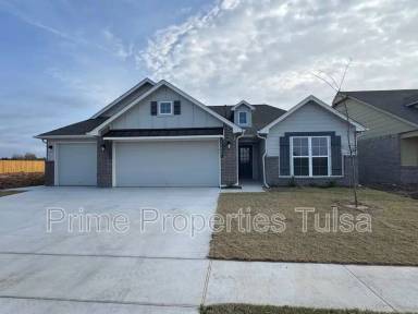 Main picture of 13429 S 72nd East Ct