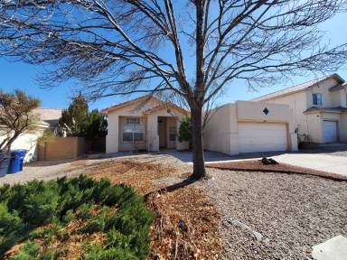 Main picture of 8124 Corte de Aguila NW