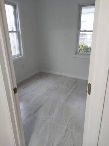 Main picture of 117 Borden Ave