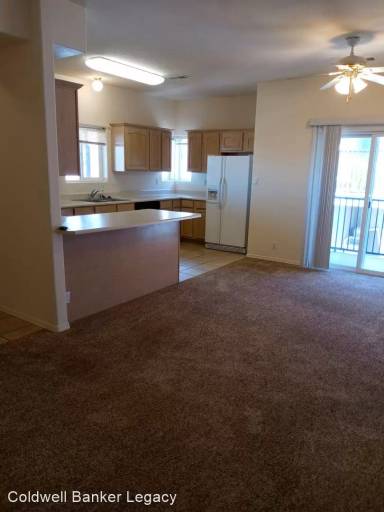 Main picture of 12404 Hardin Ct NE