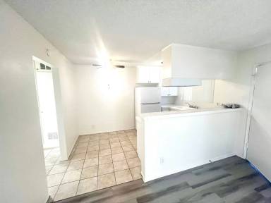 Main picture of 2763 Calle Quebracho