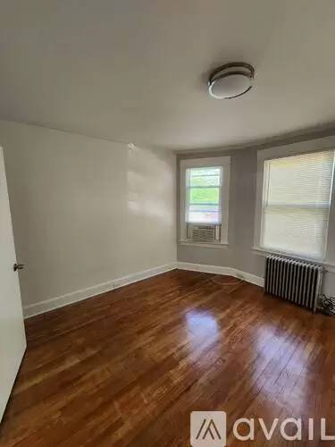 Main picture of 21 Watchung Ave