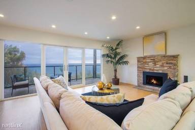 Main picture of 2442 S Coast Hwy