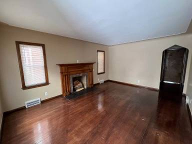 Main picture of 9300 Bedford St
