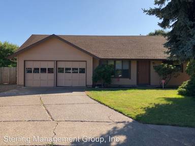 Main picture of 126 Lynnbrook Dr