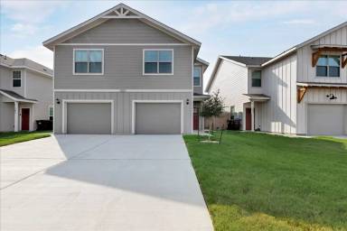 Main picture of 13517 Tulipwood Nook