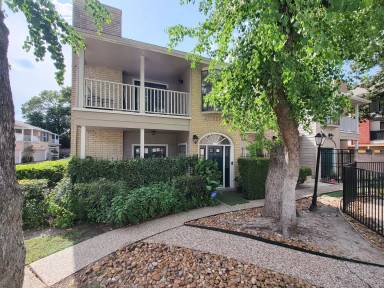 Main picture of 2220 Bering Dr