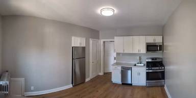 Main picture of 1020 E Pleasant St Apartments