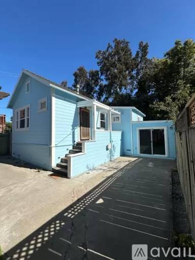 Main picture of 483 36th St