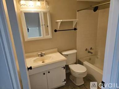 Main picture of 1525 Henley Rd