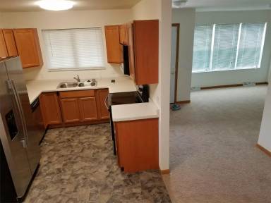 Main picture of 206 S Main St