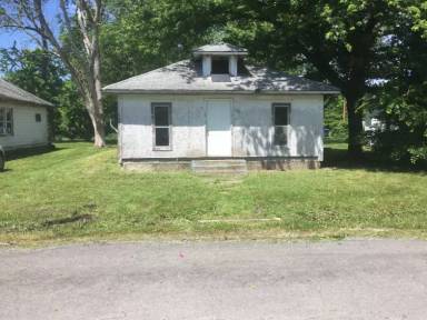 Main picture of 140 S Marion St