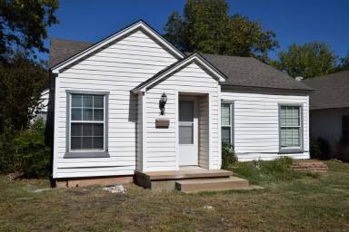 Main picture of 919 3rd St