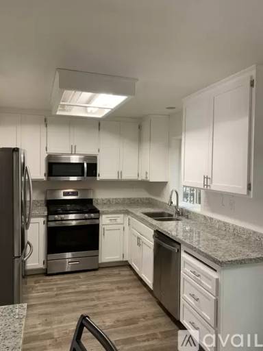 Main picture of 220 Canyon Creek Cir