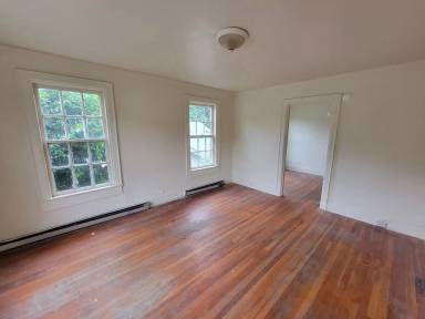 Main picture of 907 Silver Ave