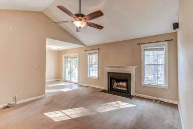 Main picture of 306 Tillamook Dr