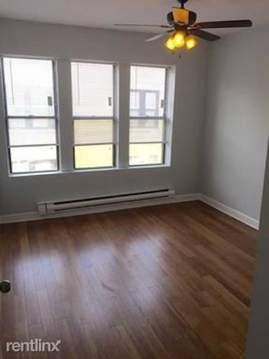 Main picture of 3631 W Dickens Ave