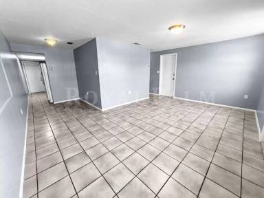 Main picture of 6617 Warwick Cir