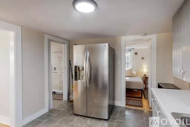 Main picture of 2124 Eton Ave SE