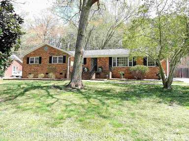 Main picture of 4620 Reigal Wood Rd