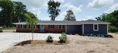Main picture of 320 Wood Dale Dr