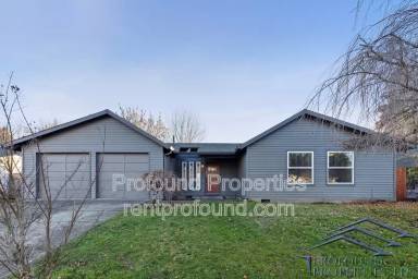 Main picture of 19300 SW Hennig St