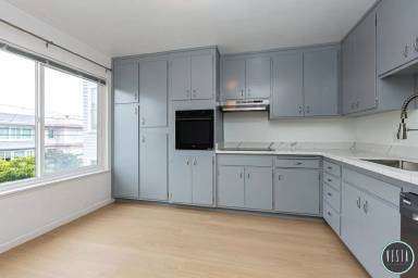 Main picture of 179 20th Ave